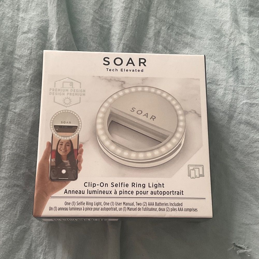 SOAR Clip-On Selfie Ring Light - White